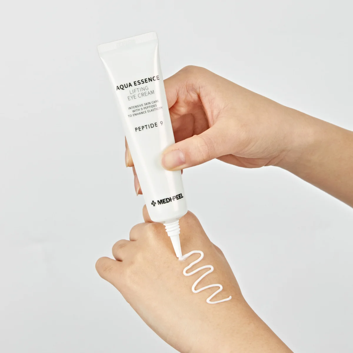 MEDI-PEEL Peptide 9 Aqua Essence Lifting Eye Cream (40ml) Крем для глаз с лифтинг эффектом