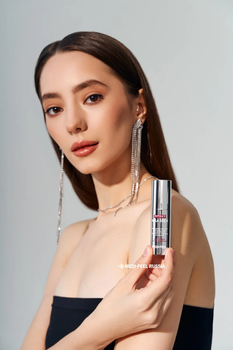 MEDI-PEEL Peptide 9 Mela Stick (10g) Универсальный стик для лица с лифтинг эффектом