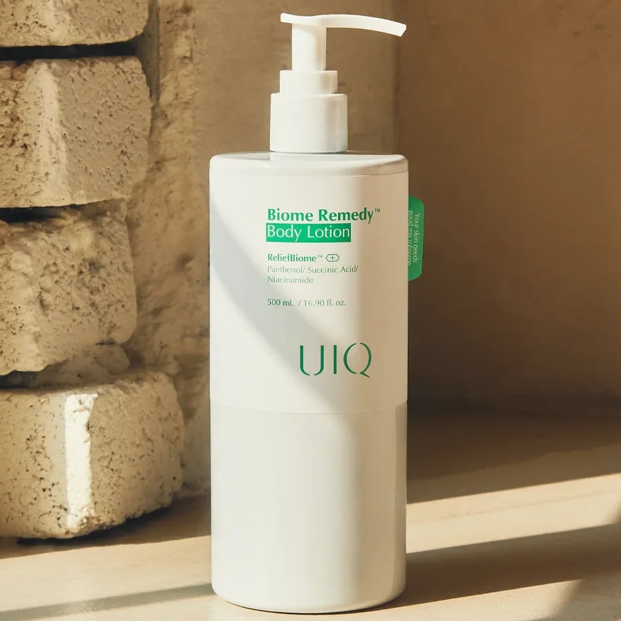 UIQ Легкий успокаивающий лосьон для тела с постбиотиками и пантенолом Biome Remedy Body Lotion 500 мл