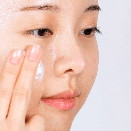 VT Cosmetics Бустер-эссенция с высокой концентрацией ретинола Cica Reti-A Essence 0.7 30мл