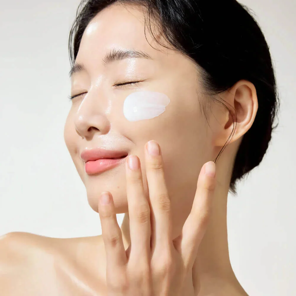 Celimax Крем солнцезащитный выравнивающий - Pore+dark spot brightening care SPF50+PA++++, 50мл