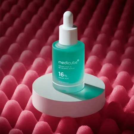 Medicube Успокаивающая сыворотка с 16% азелаиновой кислоты Azelaic Acid 16 BB Soothing Serum 30мл